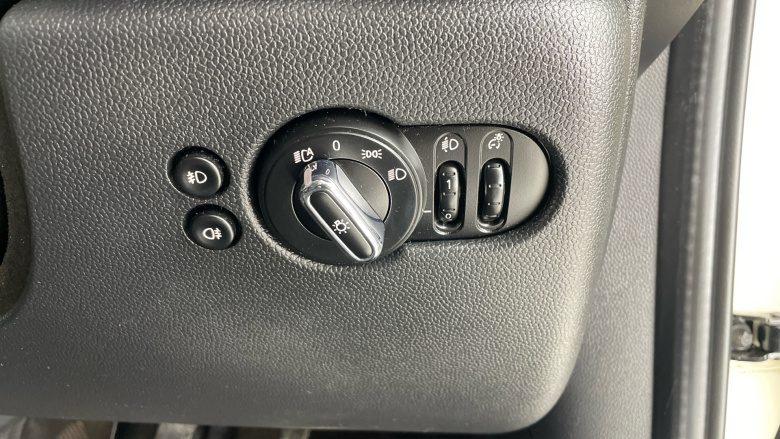 MINI Hatchback 1.5 Cooper Classic II 5dr Petrol Hatchback